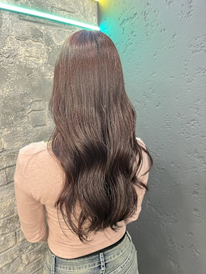 レディースロングヘア／ピンクブラウンカラー／池袋／池袋東口
