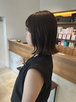 オリーブブラウン