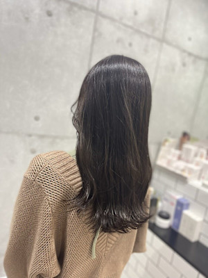 黒染めを使わないダークトーンカラー