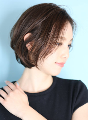 40代50代小顔前髪イメチェンアンブレラカラーショート