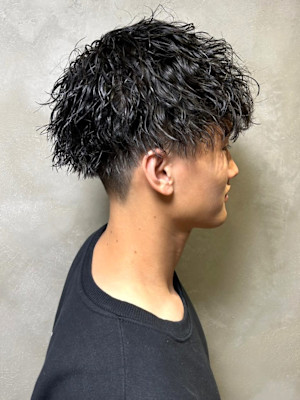 ツイストパーマ　ツーブロックマッシュ　束感スタイリング