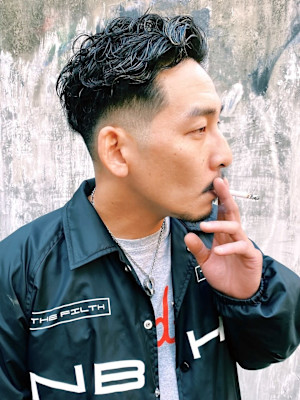 アップバングスパイラルパーマフェード/keshiki 大名 