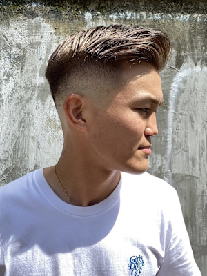 メンズブリーチハイトーンベージュスキンフェード/KOTARO