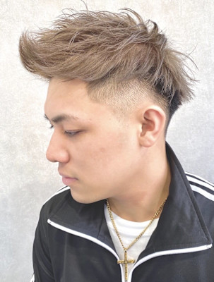 アップバング ツーブロック ハイトーン/keshiki 大名