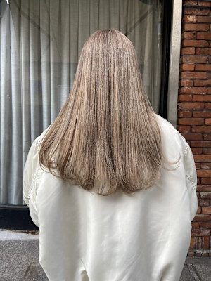 ブリーチブロンドカラー/ホワイトミルクティーkeshiki