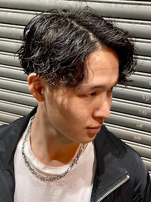 センターパートパーマスタイル