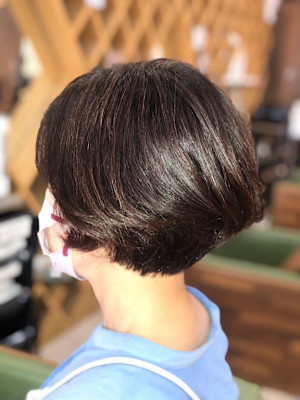 大人女性ショートボブ