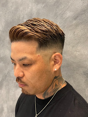 スキンフェード×フェザーアップ