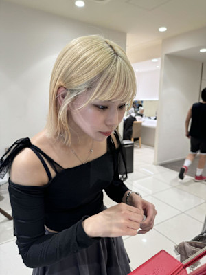 ⭐ブリーチカラー　抜きっぱなしブリーチ