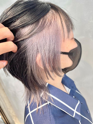 インナーカラー/シルバーベージュ/ショートウルフ