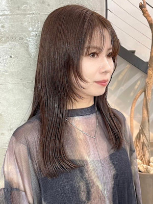 アッシュベージュ　レイヤーカット　姫カット　フェイスレイヤー