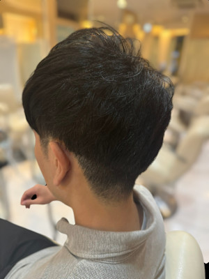 清潔感あるヘアスタイル