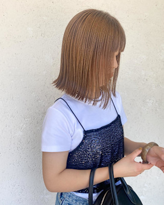 ベージュカラー