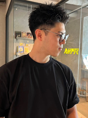 アップバング　スパイキーショート　ツーブロック　10代20代