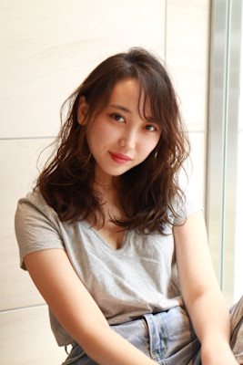 ウェットミディアムカールスタイル