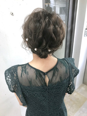 ゆるふわショートシニヨン【高田馬場　lok】