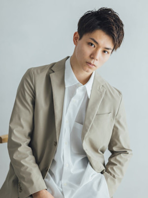 アップバングショート