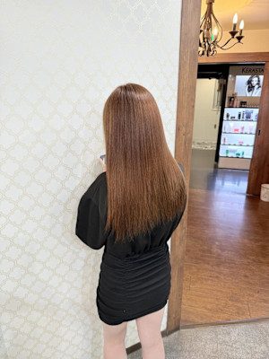 黒染めから1ブリーチをしたお客様