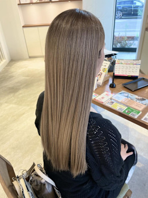 ブリーチ　ミルクティーベージュ☆小林