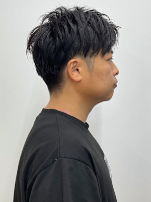 爽やかショート　刈り上げツーブロック　ビジネススタイル