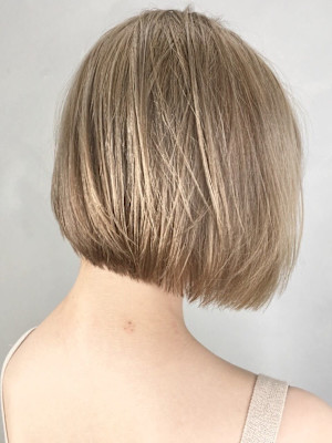 ケアブリーチハイトーンボブ/keshiki大名ISSEI