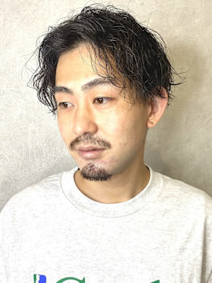 センターパートアップバングマッシュツイストパーマツイスパ