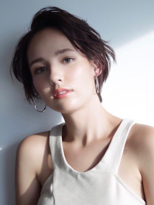 シルエット抜群の大人ショート/keshiki大名