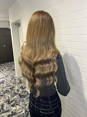 昨日のお客様〜！アッシュロング！