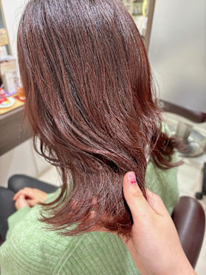 チェリーレッド