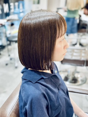 切りっぱなしボブ×アッシュベージュ