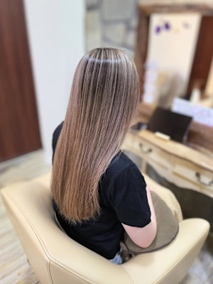 シャドールーツ×グレージュ☆