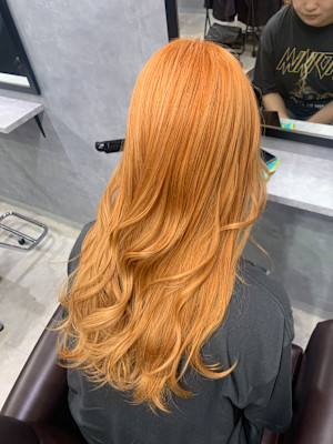 オレンジベージュ