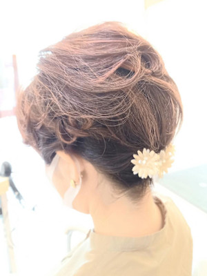 短い髪のアップスタイル