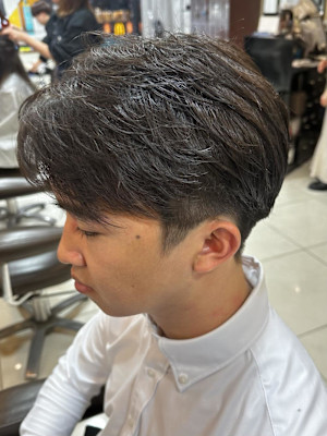 20代30代40代メンズアップバング清潔感爽やかビジカジ