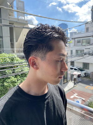 ウルフアッシュブラックカルマパーマベリーショート