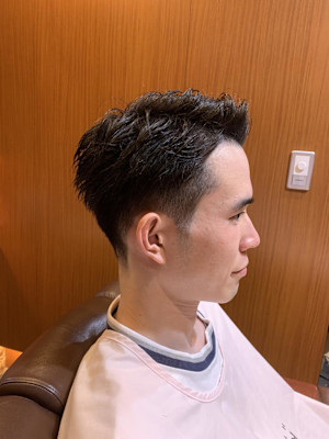 銀座　理容室　ツーブロック