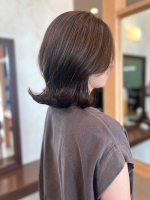 【MICHI 富田店　杉本郁美】 ブラウン ミディアムカット