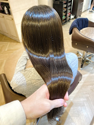 縮毛矯正髪質改善トリートメントで極上のサラサラヘア赤羽美容院