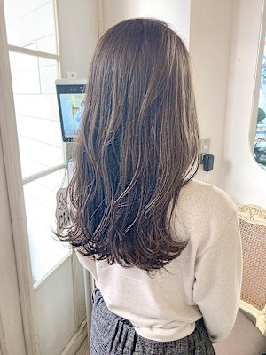 大人可愛いくびれレイヤーセミロングアースカラー赤羽美容院