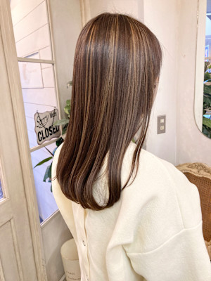キャラメルベージュナチュラルハイライトロングヘアー北赤羽