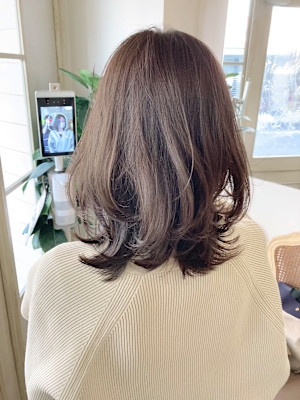 ミディアム赤羽スタイル透明感upカラー