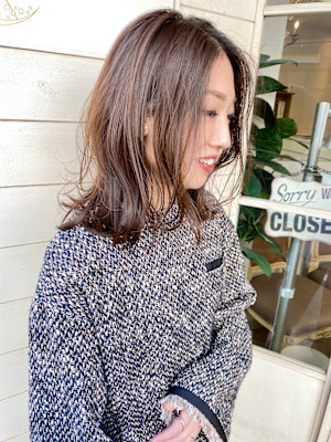 ミディアムレイヤー赤羽駅近艶髪カラー