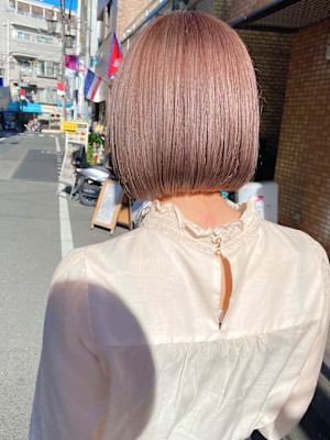 ダブルカラー透明感ツヤイルミナカラー切りっぱなしボブ