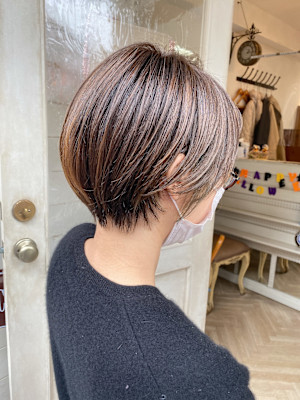 赤羽駅近美容室ショートスタイルハイトーンカラー