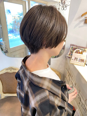 赤羽2024人気ショート秋カラートーンダウン