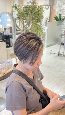 CREA阿部【秦野　似合わせカット　ハイライト】