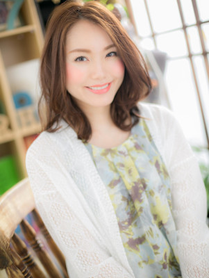 抜け感大人かわいいミニウルフくびれミディ　オリーブグレージュ