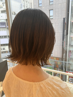 くびれ×切りっぱなしボブ×外ハネ