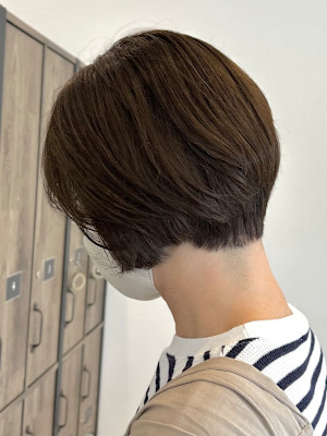 ミルクティベージュカラーミニボブ大人ショートボブショート