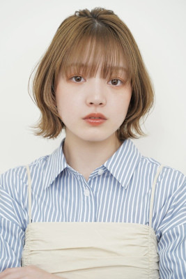 ふわっとボブ×ベージュカラー